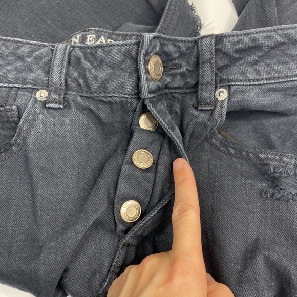 American Eagle Black Tomgirl Button Fly Jeans Size 2 Regular - Picture 13 of 13